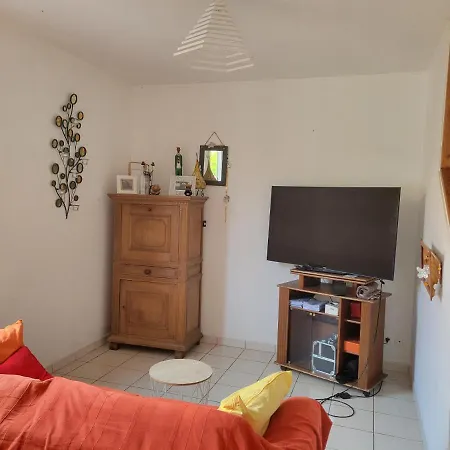 Chez Anne منزل للإقامة